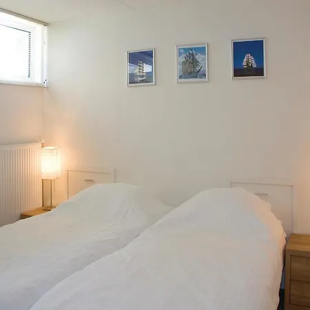 Three-bedroom In 4* Uitgeest